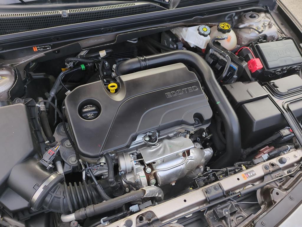 Thumbnail: 2023 Chevrolet Malibu - 9