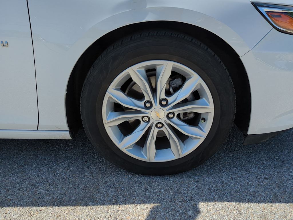 Thumbnail: 2023 Chevrolet Malibu - 8