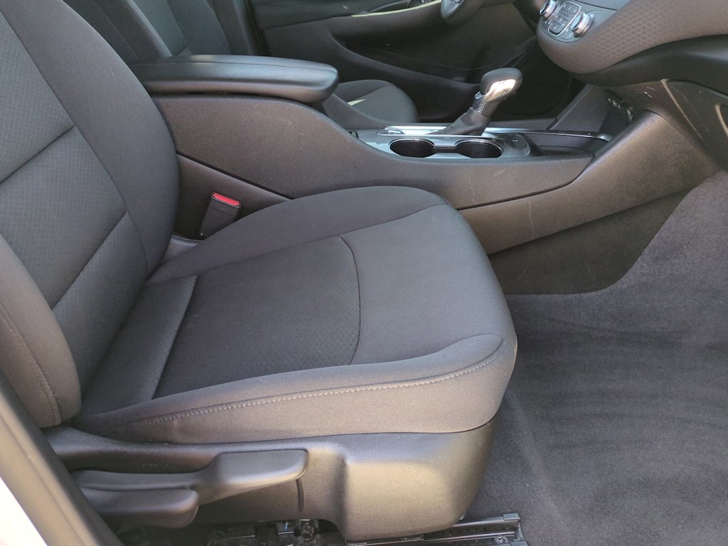 Thumbnail: 2023 Chevrolet Malibu - 12