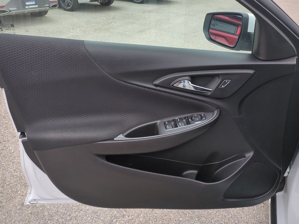 Thumbnail: 2024 Chevrolet Malibu - 30