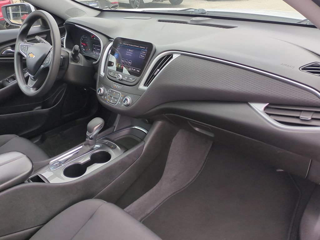 Thumbnail: 2024 Chevrolet Malibu - 14