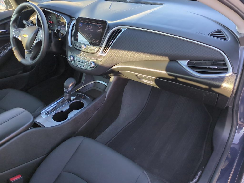 Thumbnail: 2025 Chevrolet Malibu - 14