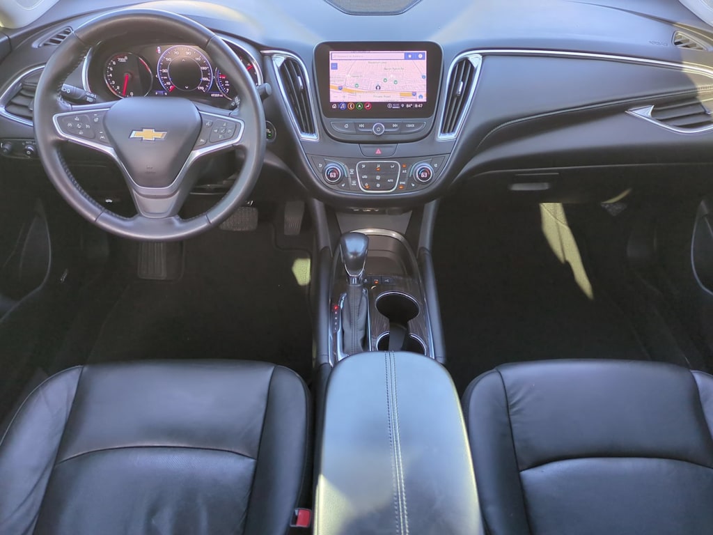 Thumbnail: 2022 Chevrolet Malibu - 10