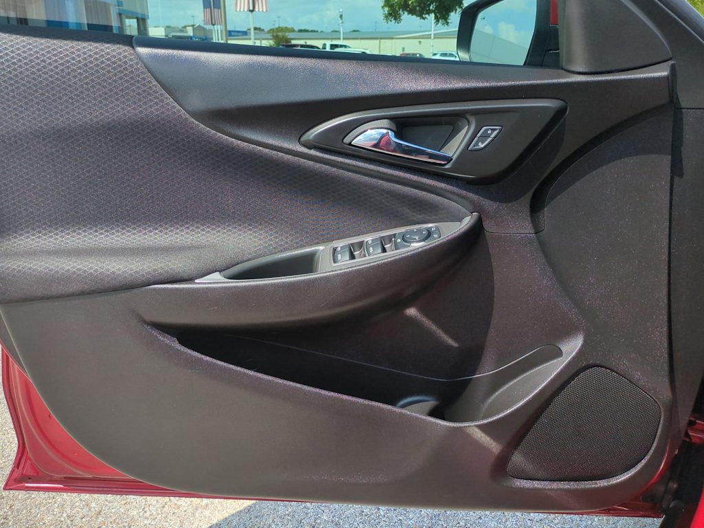 Thumbnail: 2025 Chevrolet Malibu - 29