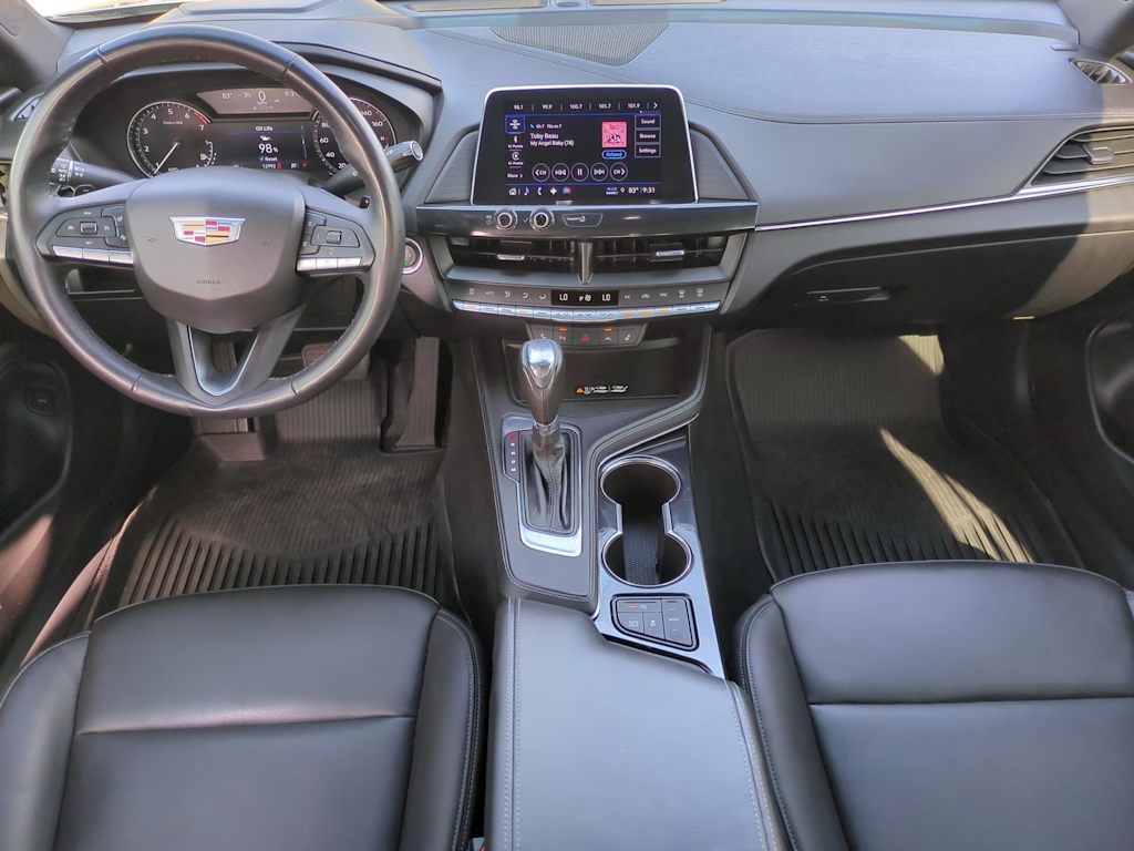 Thumbnail: 2024 Cadillac CT4 - 10