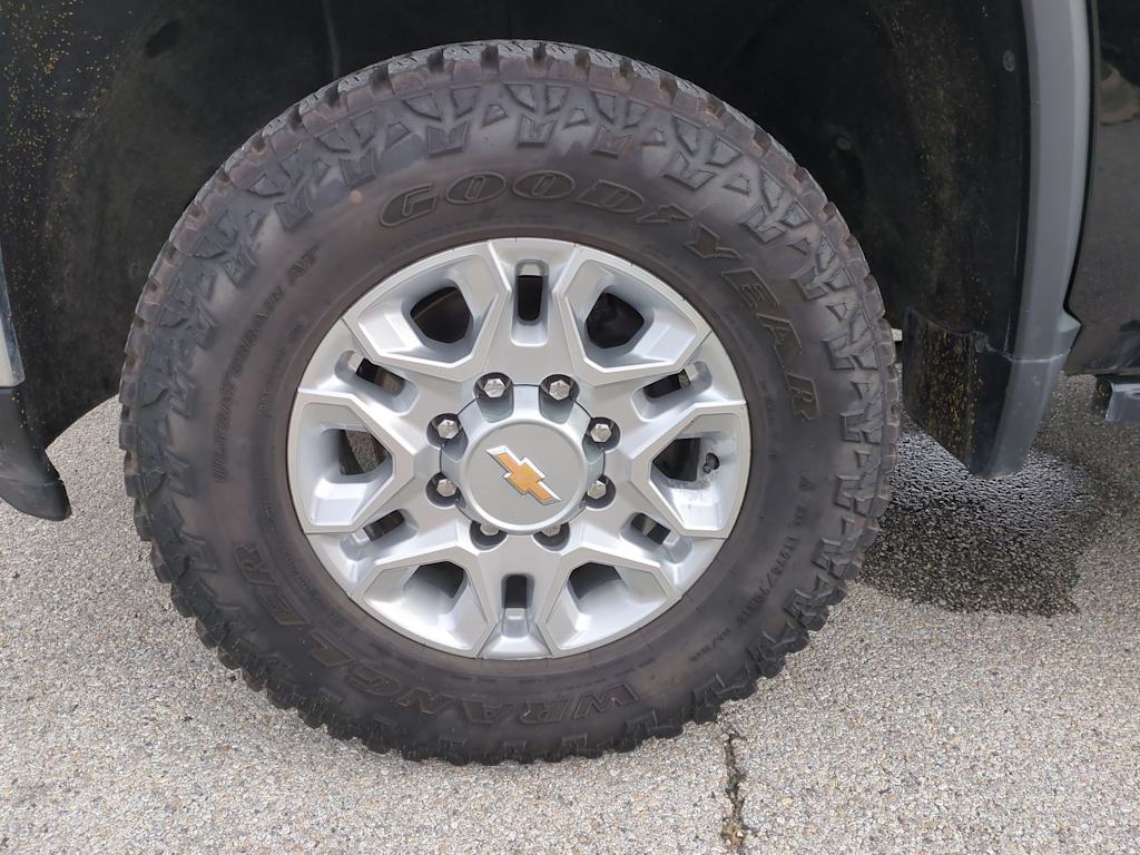 Thumbnail: 2024 Chevrolet Silverado 3500 - 8