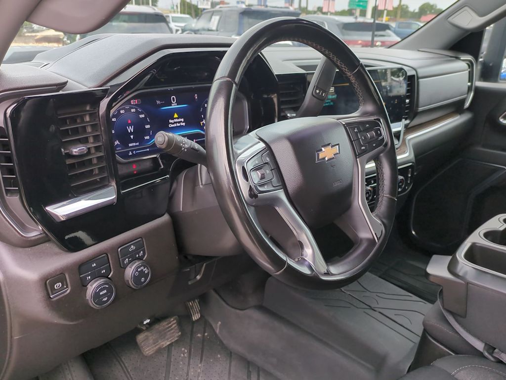 Thumbnail: 2024 Chevrolet Silverado 3500 - 2