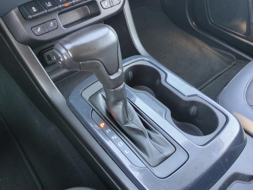 Thumbnail: 2021 Chevrolet Colorado - 16