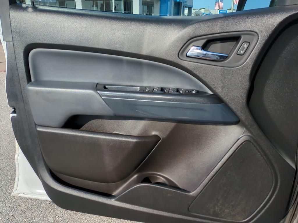 Thumbnail: 2021 Chevrolet Colorado - 26