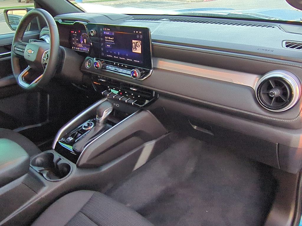 Thumbnail: 2024 Chevrolet Colorado - 13