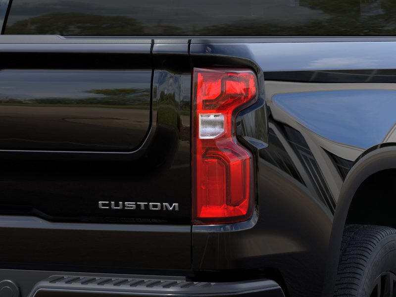 Thumbnail: 2026 Chevrolet Silverado 1500 - 9