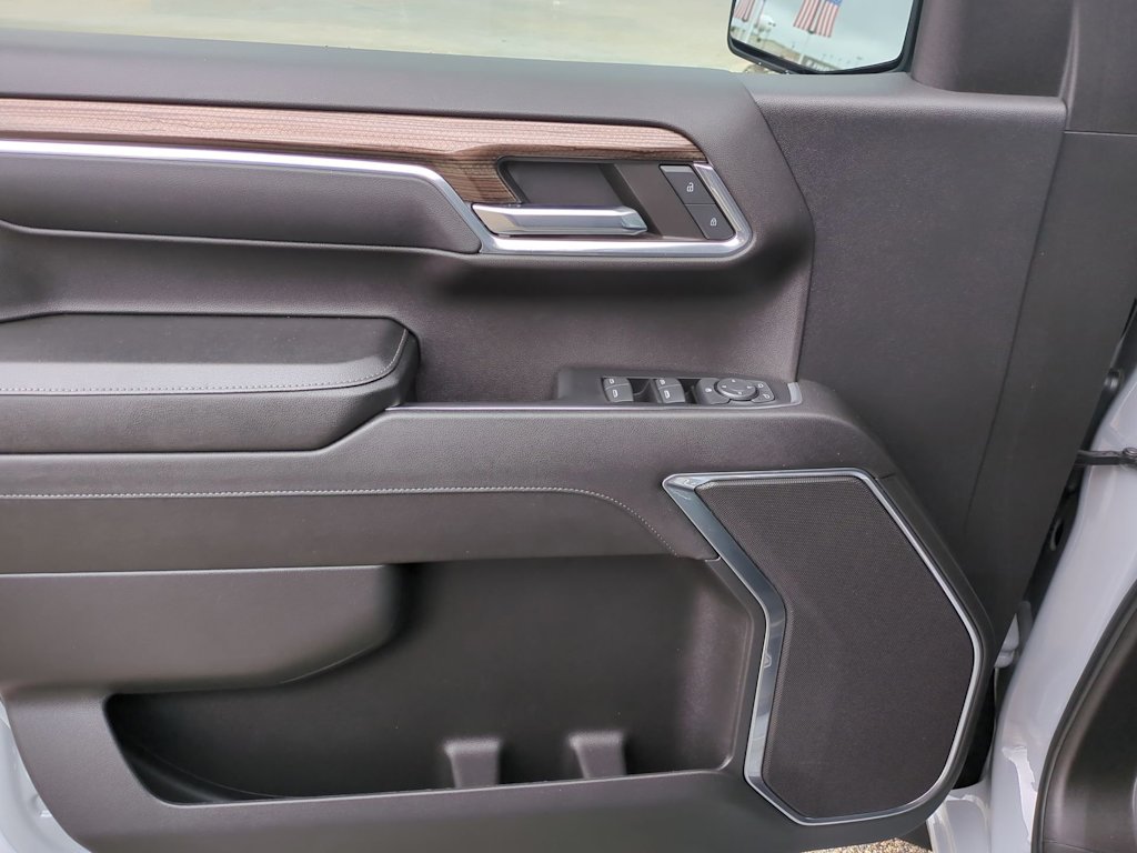 Thumbnail: 2024 Chevrolet Silverado 1500 - 30