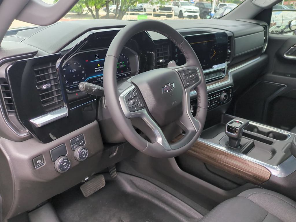 Thumbnail: 2022 Chevrolet Silverado 1500 - 2