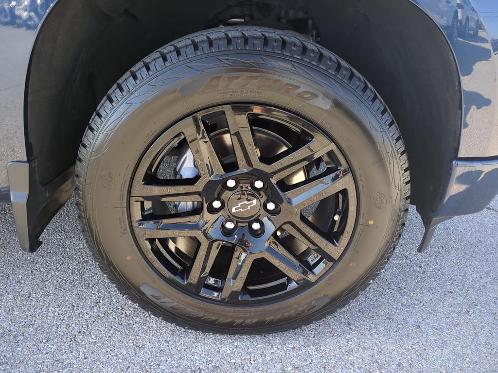 Thumbnail: 2023 Chevrolet Silverado 1500 - 8