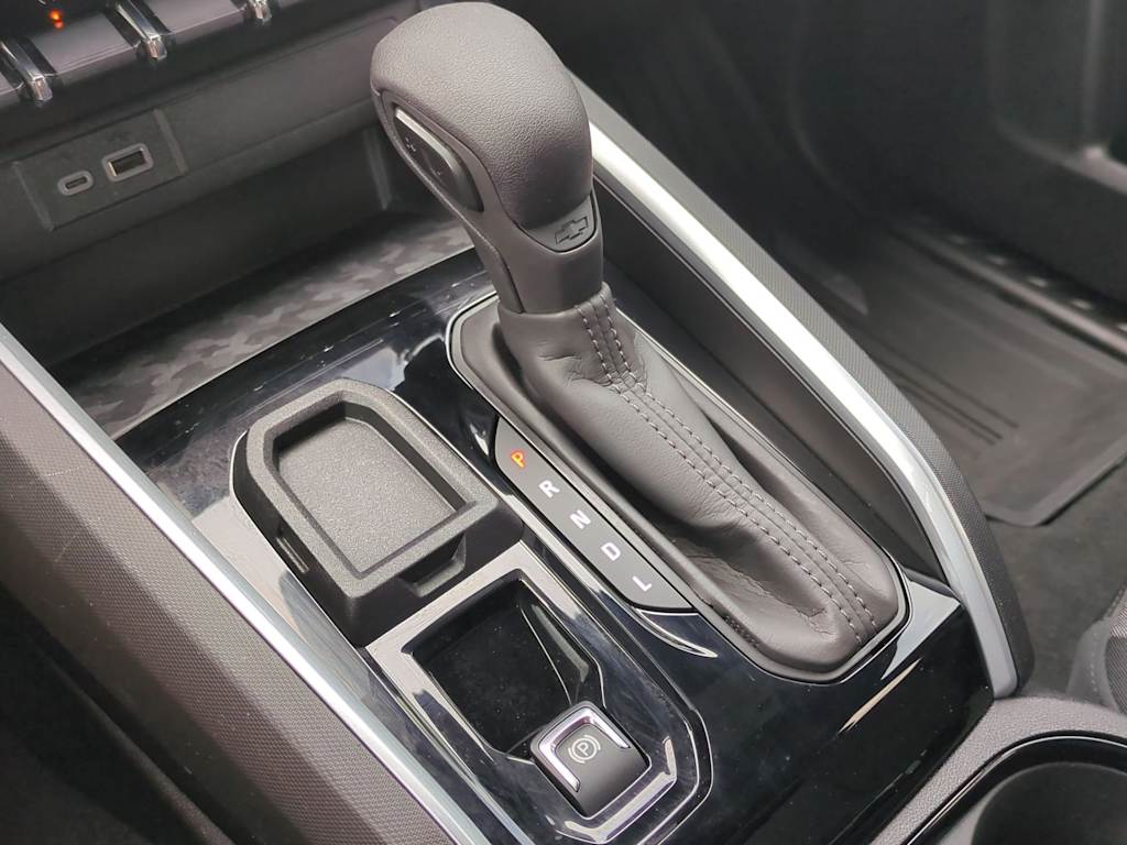 Thumbnail: 2024 Chevrolet Colorado - 17