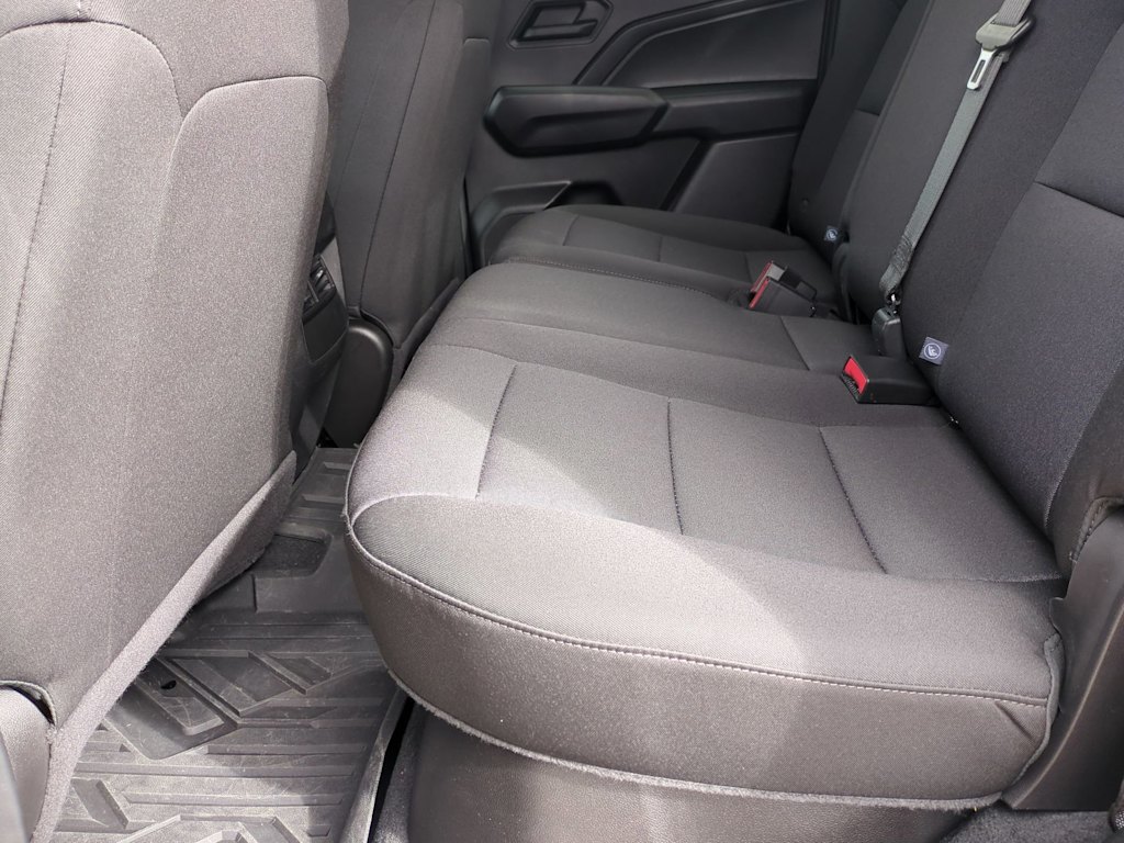 Thumbnail: 2024 Chevrolet Colorado - 13