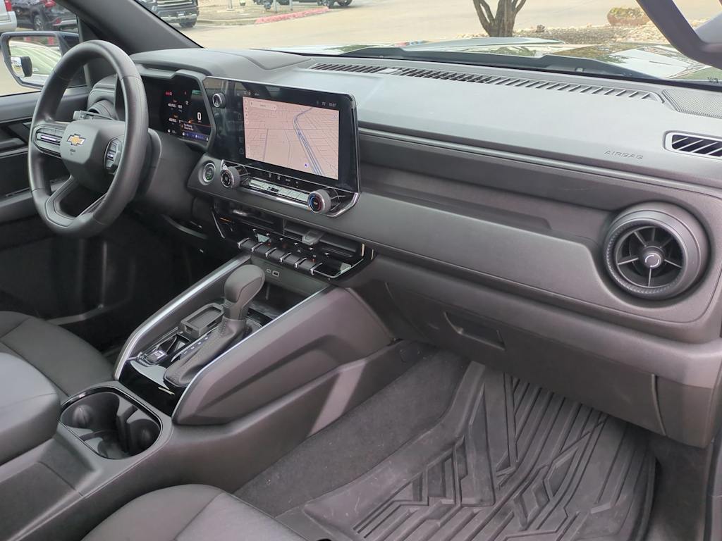 Thumbnail: 2024 Chevrolet Colorado - 15