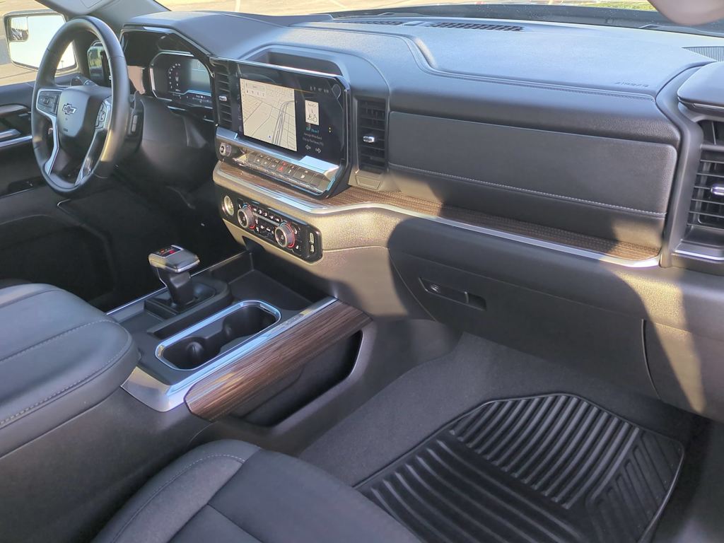 Thumbnail: 2023 Chevrolet Silverado 1500 - 13