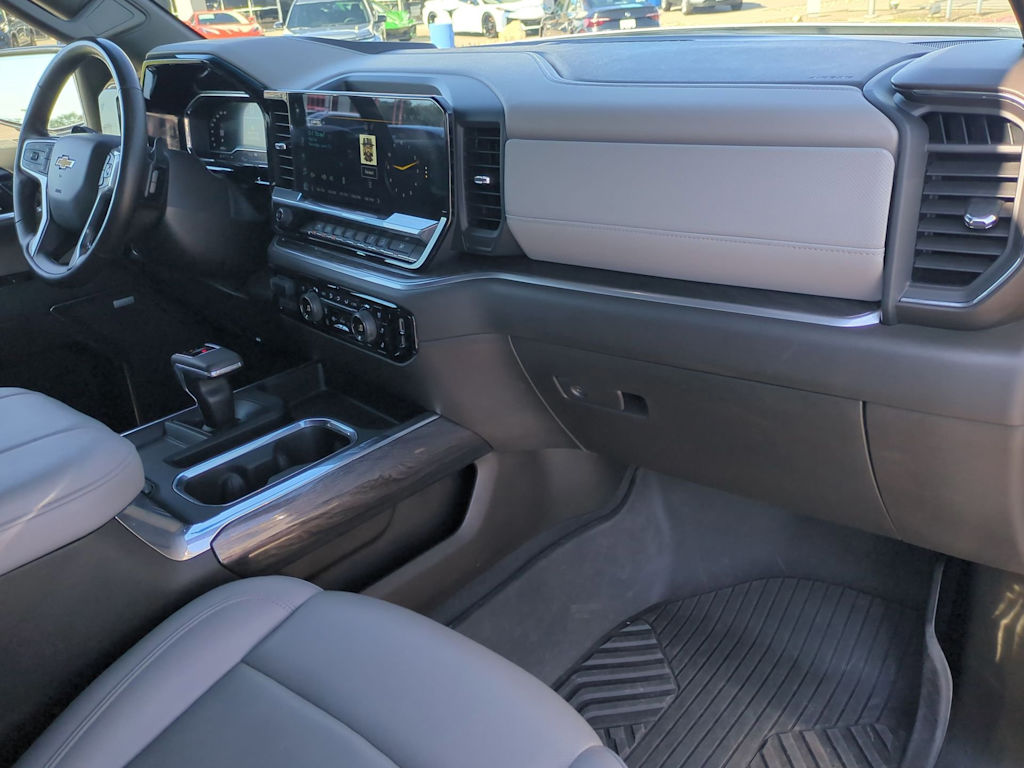 Thumbnail: 2024 Chevrolet Silverado 1500 - 13