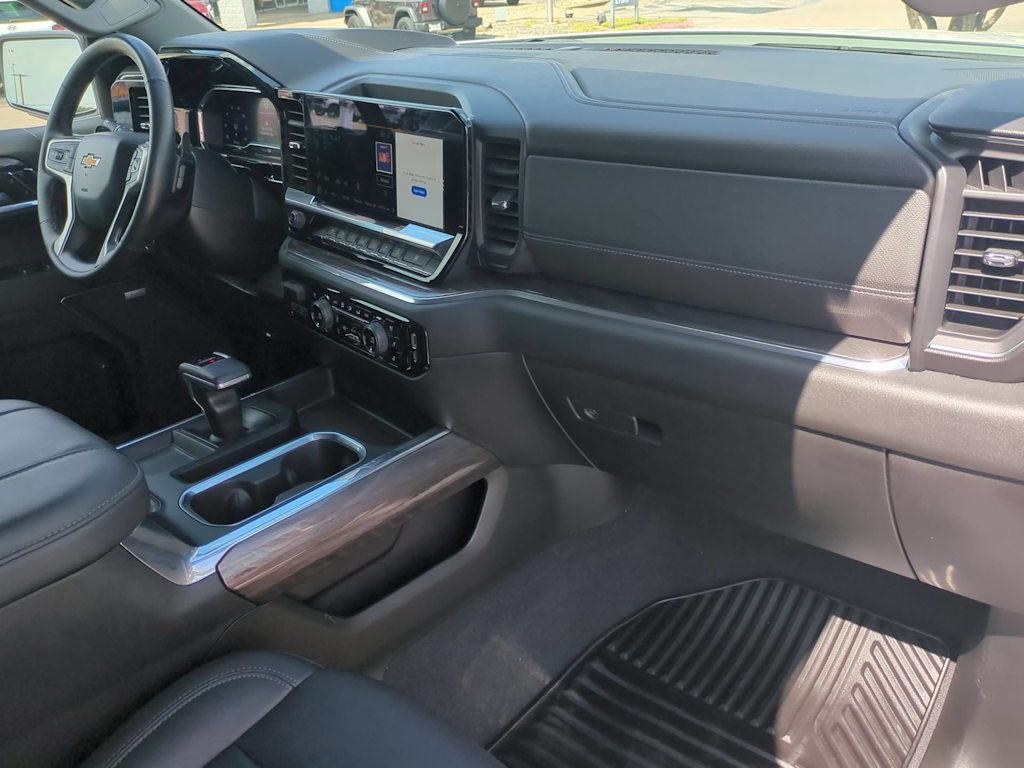 Thumbnail: 2024 Chevrolet Silverado 1500 - 13