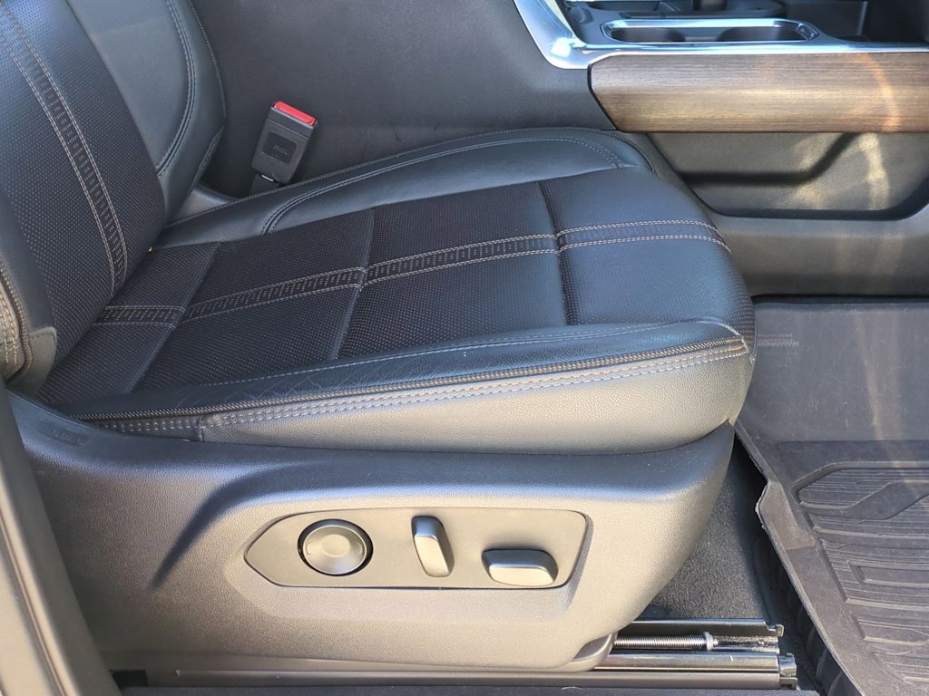 Thumbnail: 2023 Chevrolet Silverado 1500 - 32