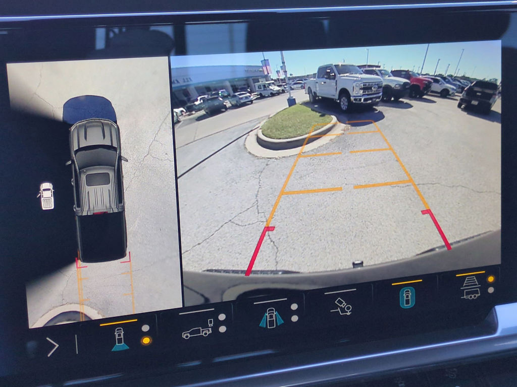 Thumbnail: 2023 Chevrolet Silverado 1500 - 23