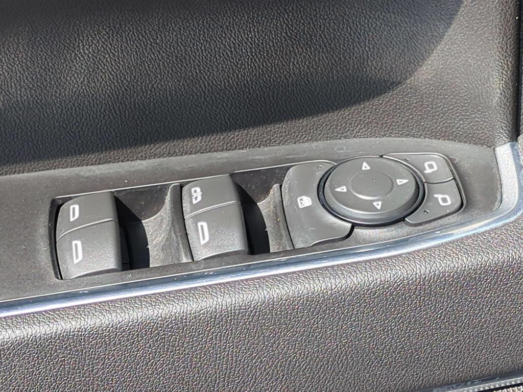 Thumbnail: 2026 Chevrolet Silverado 1500 - 30