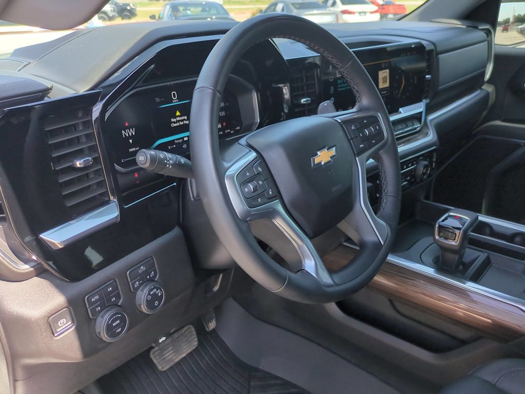 Thumbnail: 2026 Chevrolet Silverado 1500 - 2