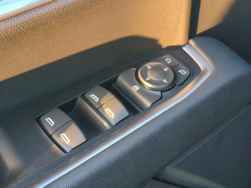 Thumbnail: 2026 Chevrolet Silverado 1500 - 29