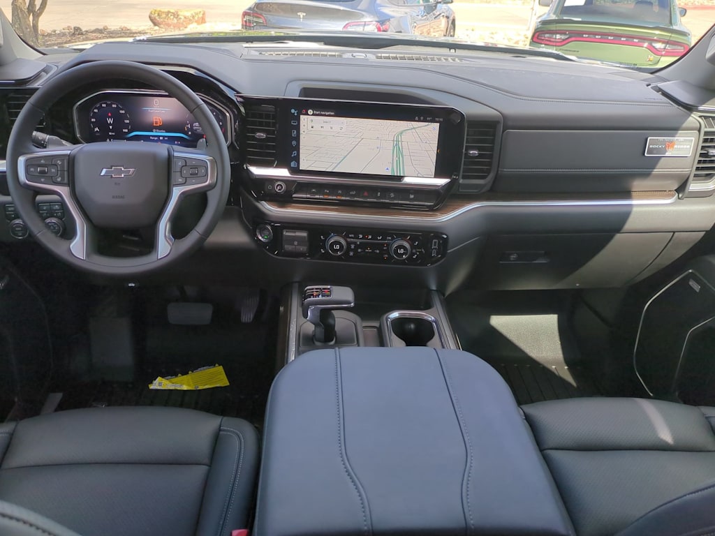 Thumbnail: 2026 Chevrolet Silverado 1500 - 9