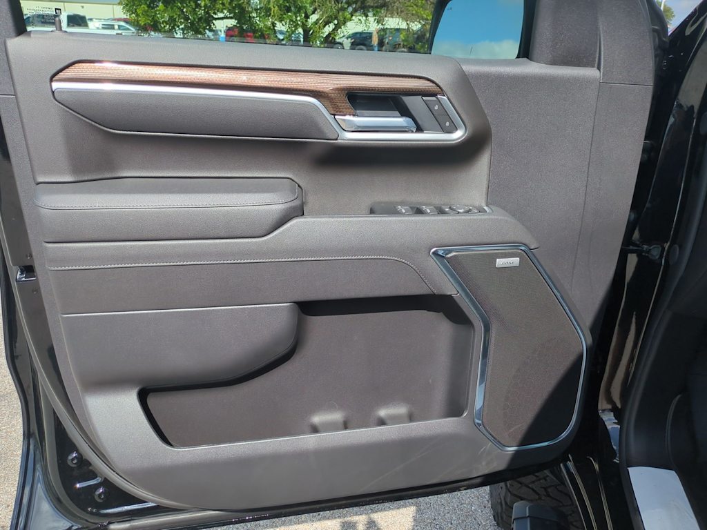 Thumbnail: 2026 Chevrolet Silverado 1500 - 30