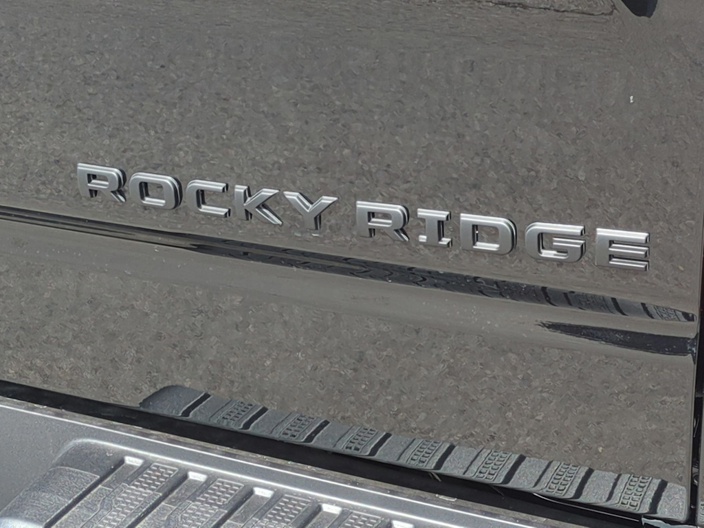 Thumbnail: 2026 Chevrolet Silverado 1500 - 35