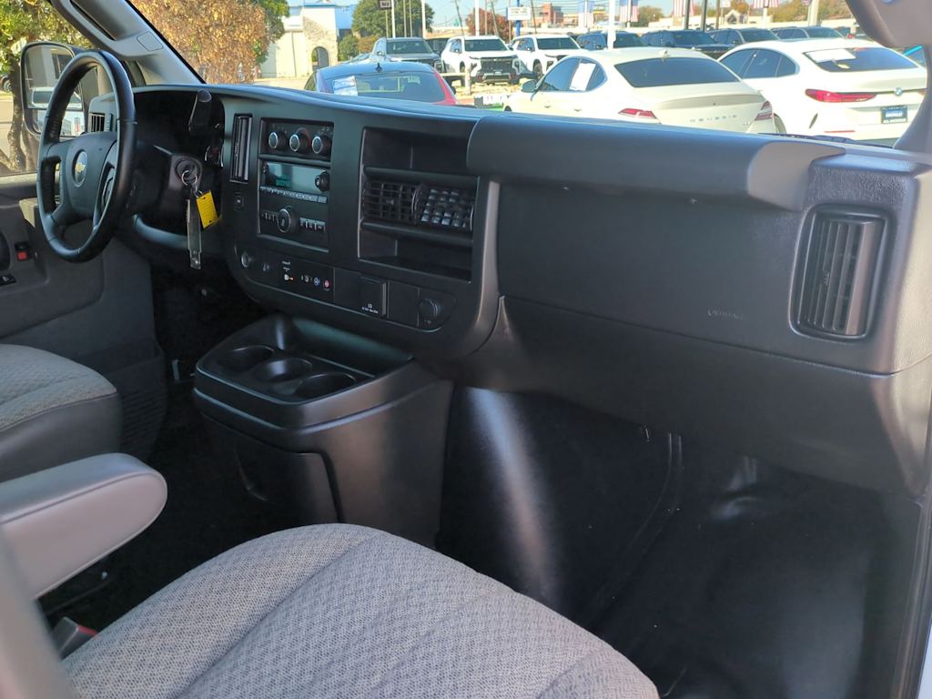 Thumbnail: 2020 Chevrolet Express - 14