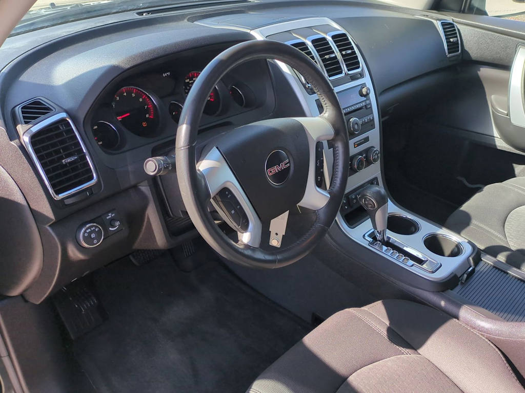 2011 GMC Acadia SLE 2