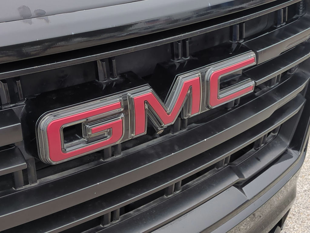 Thumbnail: 2023 GMC Yukon - 35