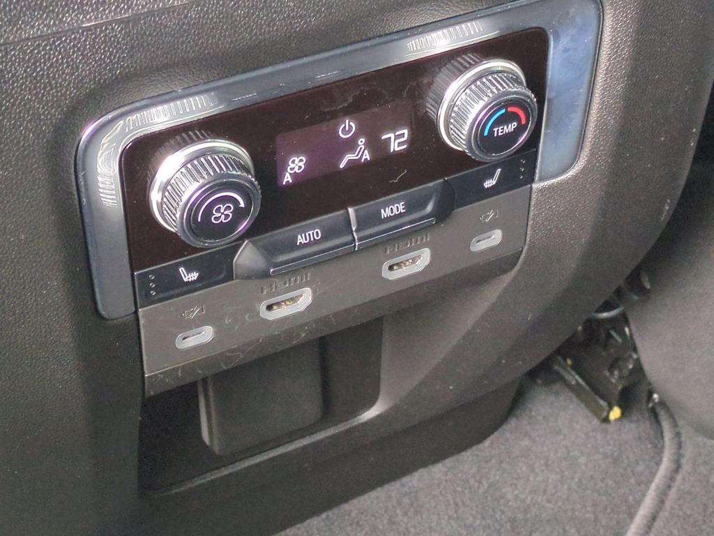 Thumbnail: 2023 GMC Yukon - 29