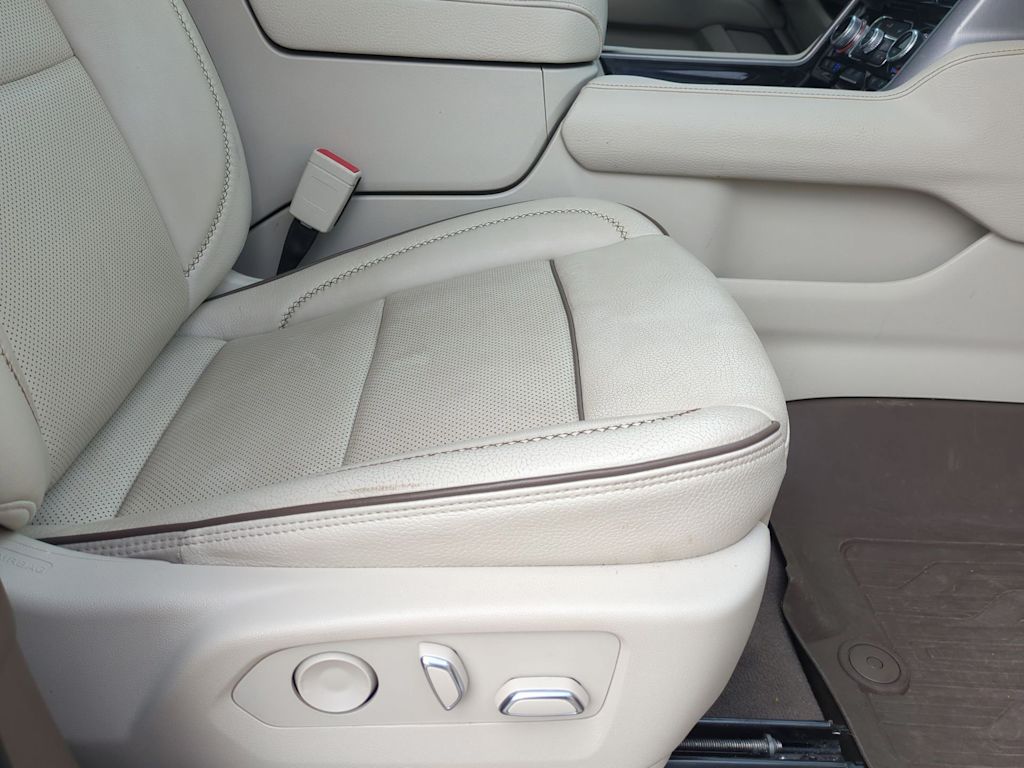 Thumbnail: 2022 GMC Yukon - 33