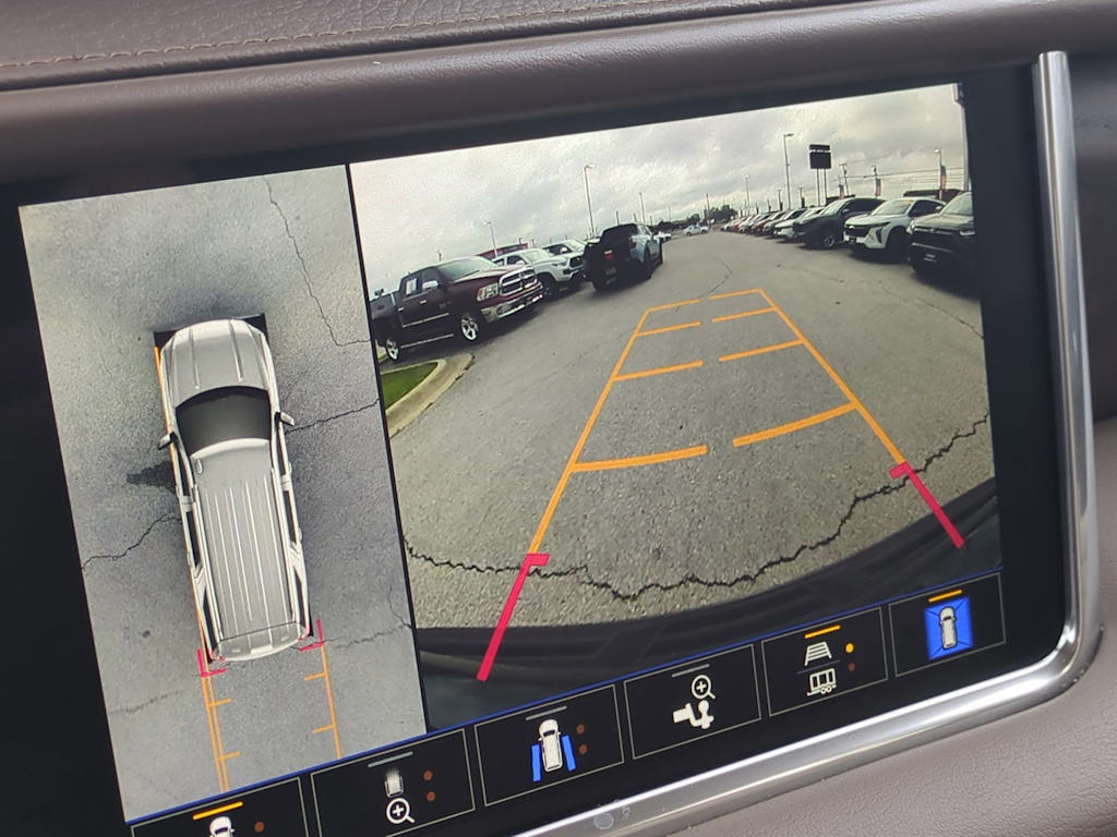 Thumbnail: 2022 GMC Yukon - 25