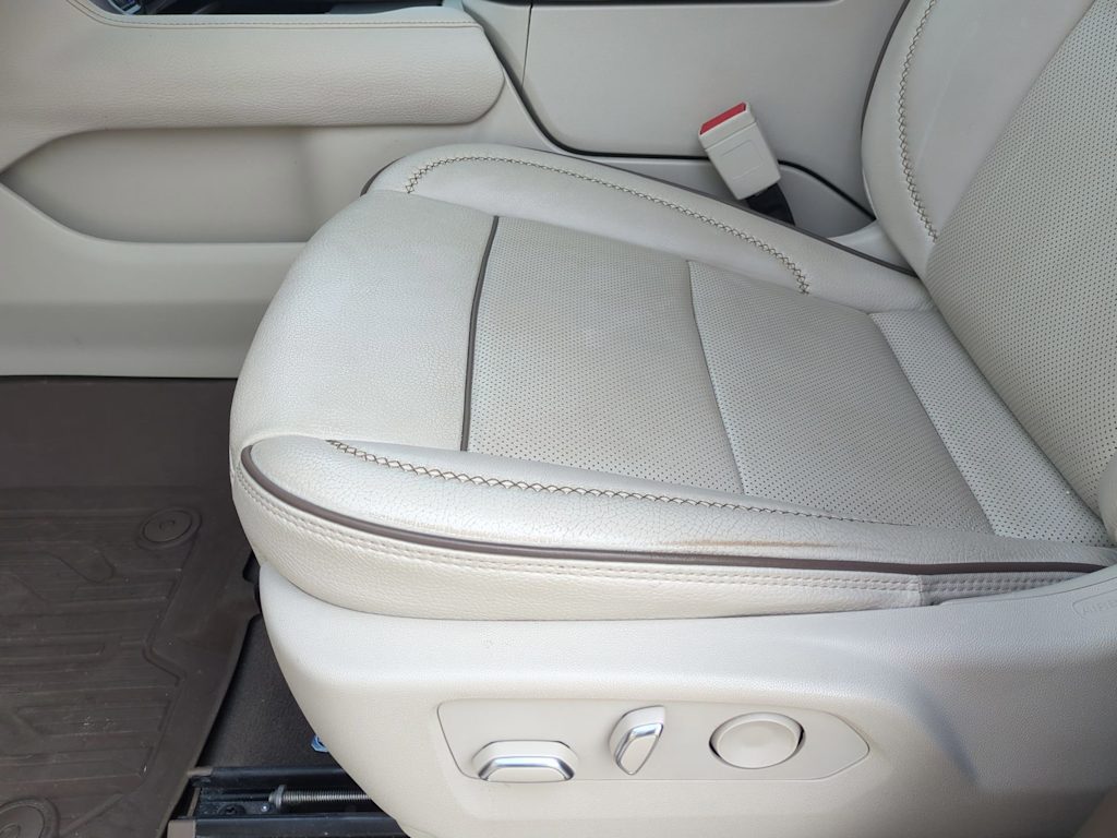 Thumbnail: 2022 GMC Yukon - 28