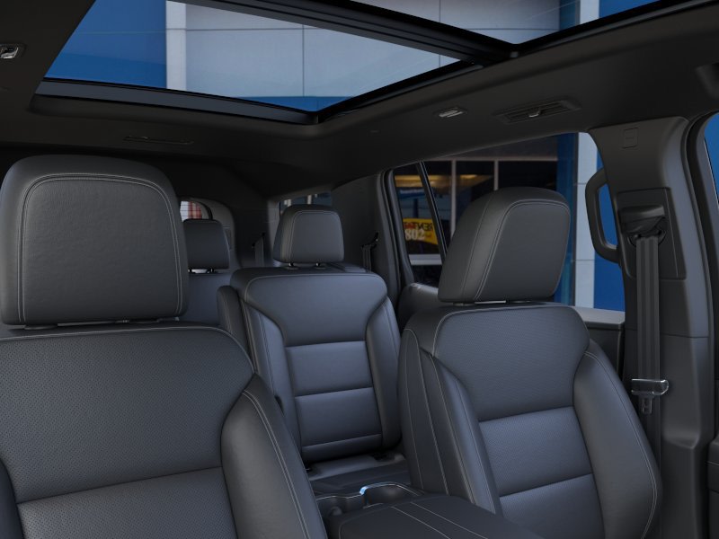 Thumbnail: 2027 Chevrolet Traverse - 24