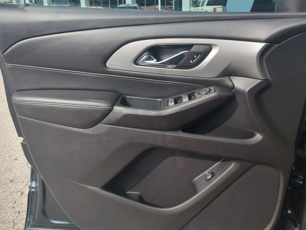 Thumbnail: 2020 Chevrolet Traverse - 29