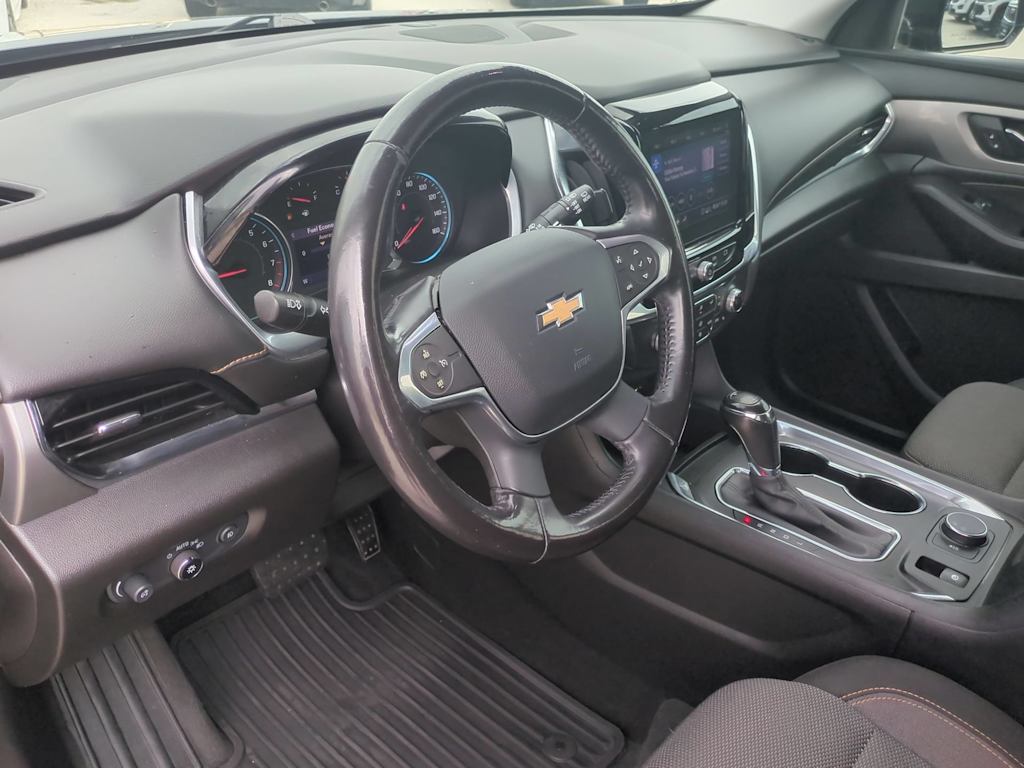 Thumbnail: 2020 Chevrolet Traverse - 2
