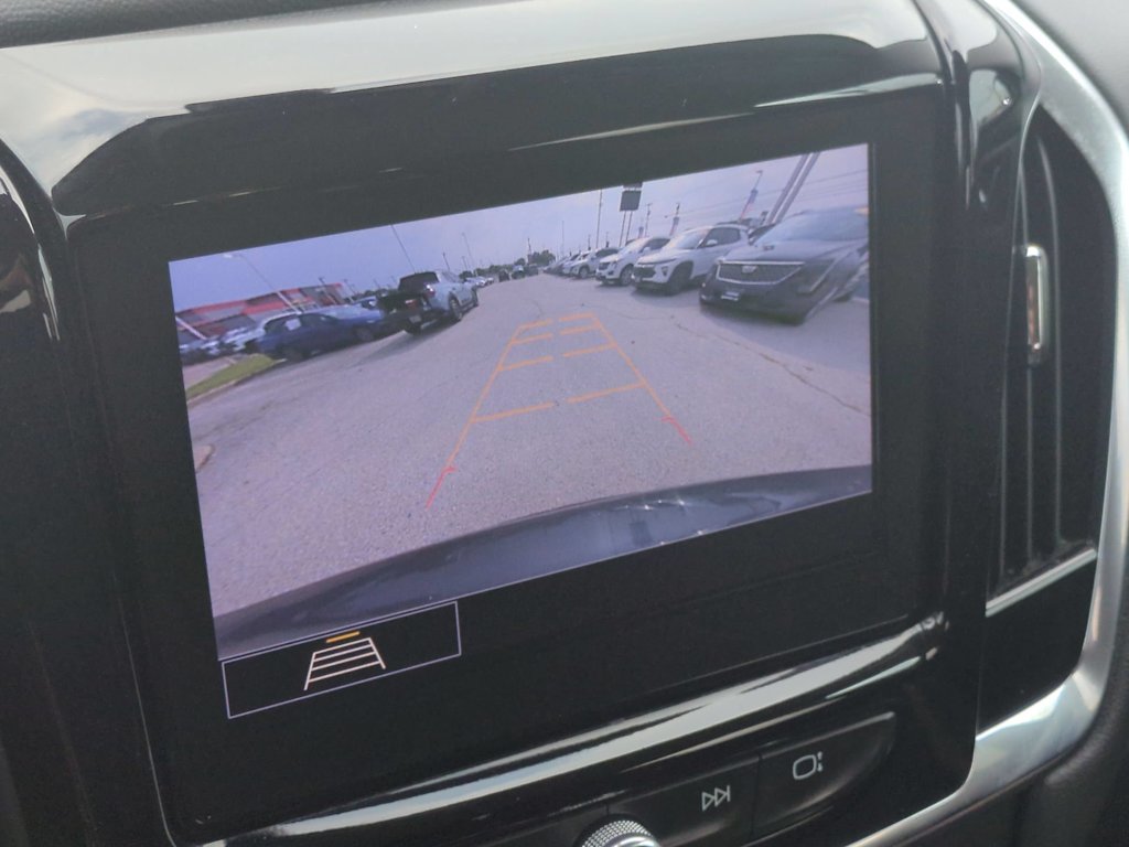 Thumbnail: 2020 Chevrolet Traverse - 24