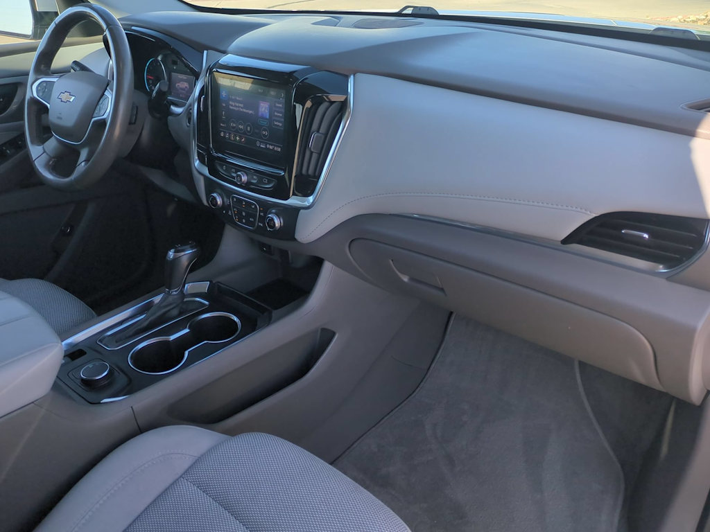 Thumbnail: 2020 Chevrolet Traverse - 12
