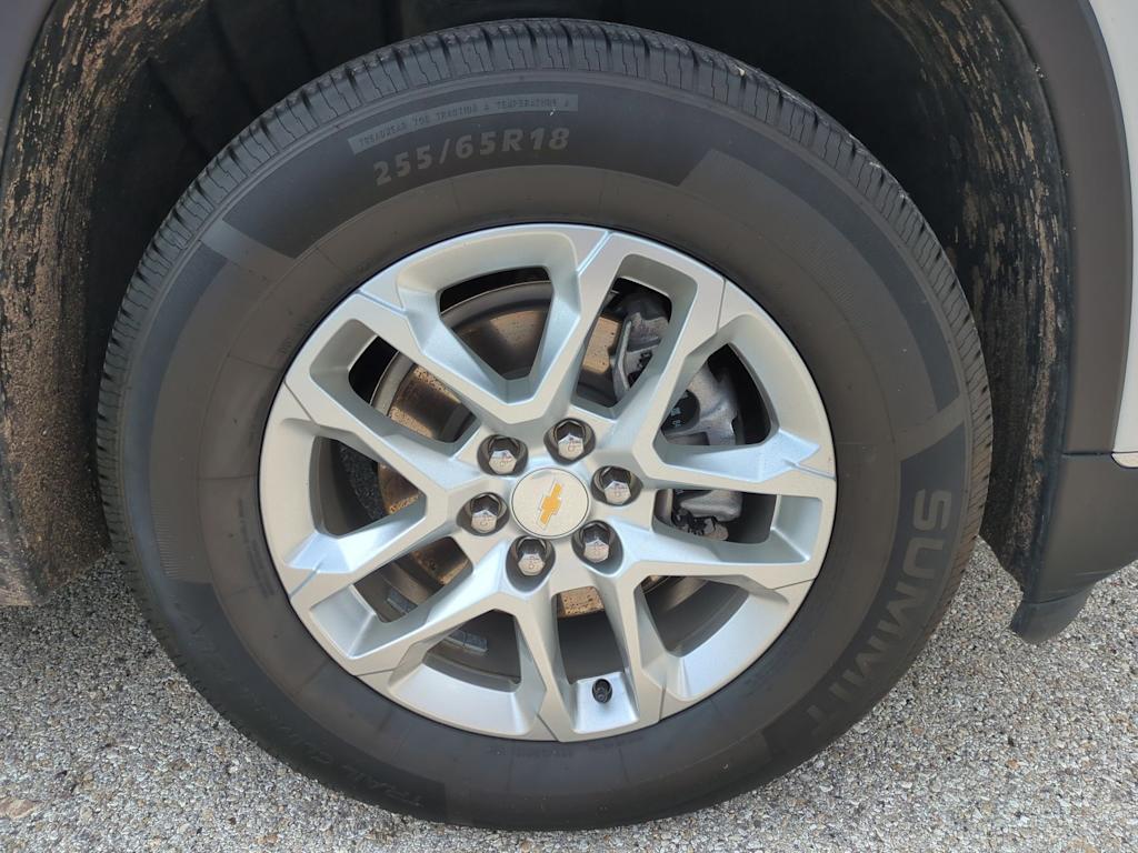 Thumbnail: 2021 Chevrolet Traverse - 8
