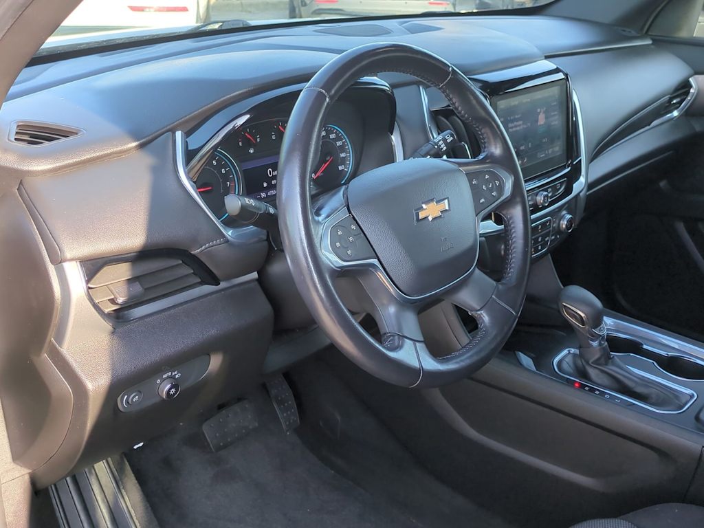 Thumbnail: 2022 Chevrolet Traverse - 2