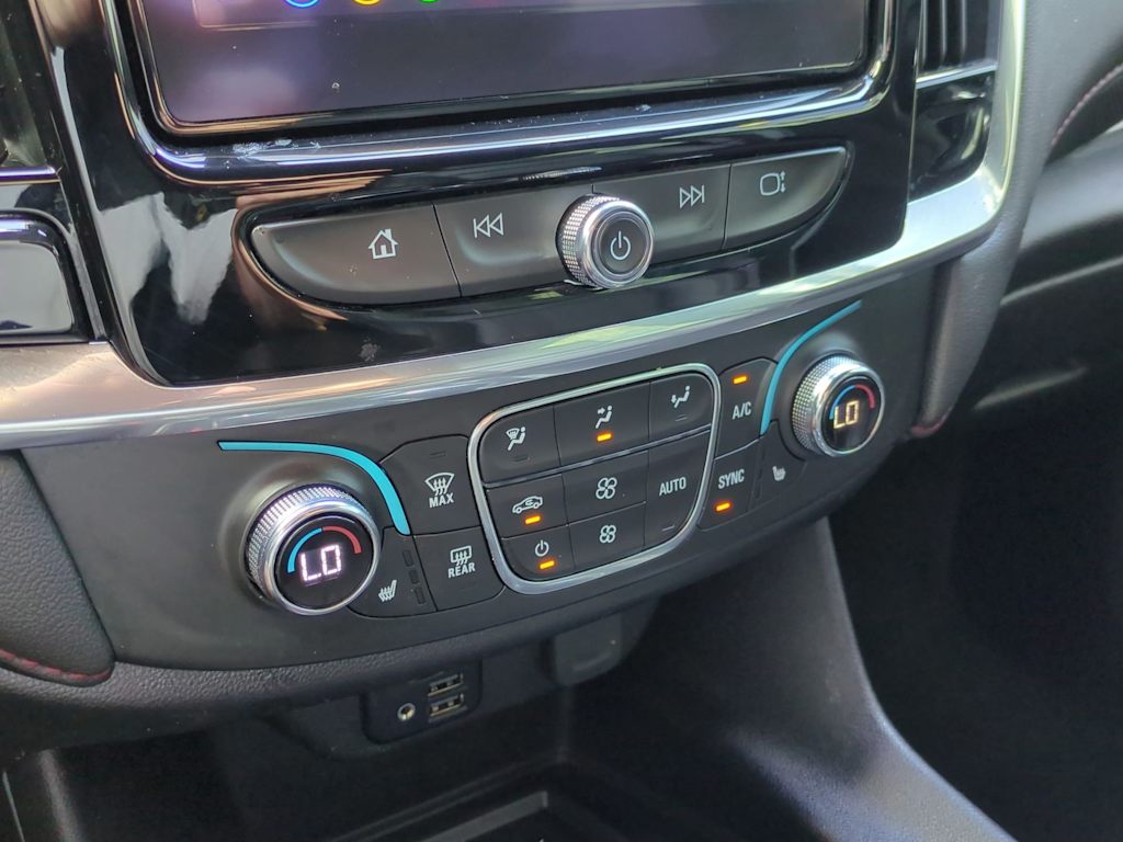 Thumbnail: 2023 Chevrolet Traverse - 26