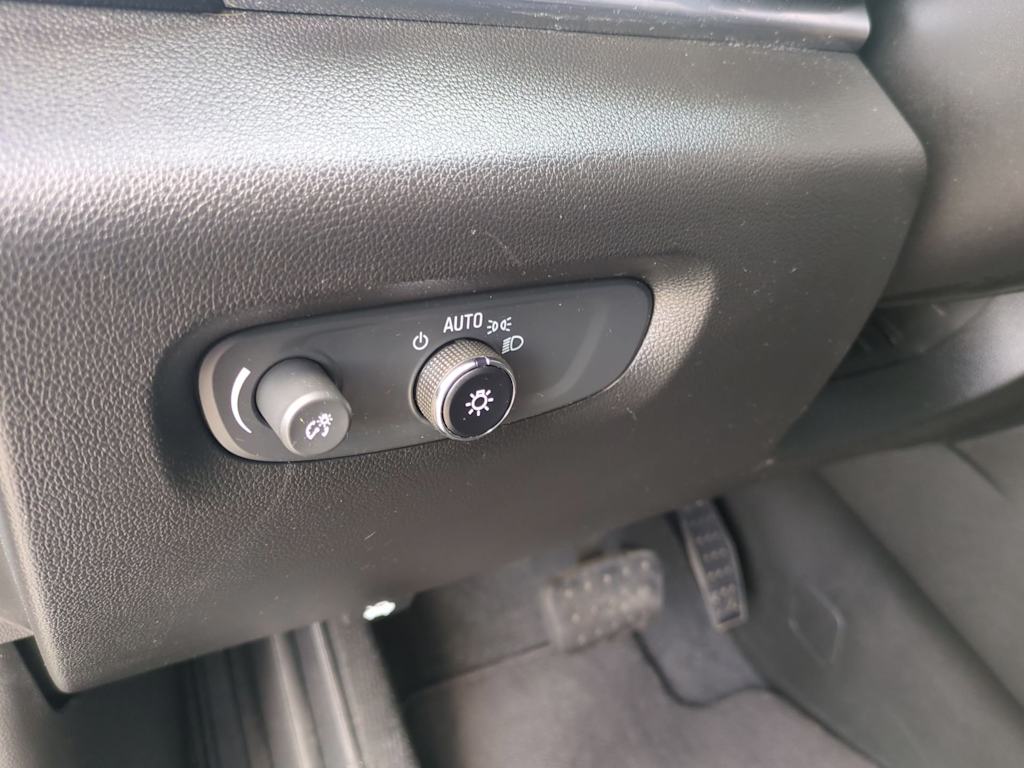 Thumbnail: 2023 Chevrolet Traverse - 35