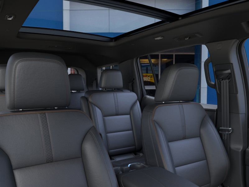 Thumbnail: 2026 Chevrolet Traverse - 8