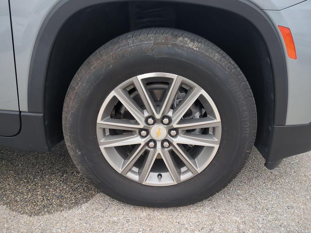 Thumbnail: 2024 Chevrolet Traverse - 8